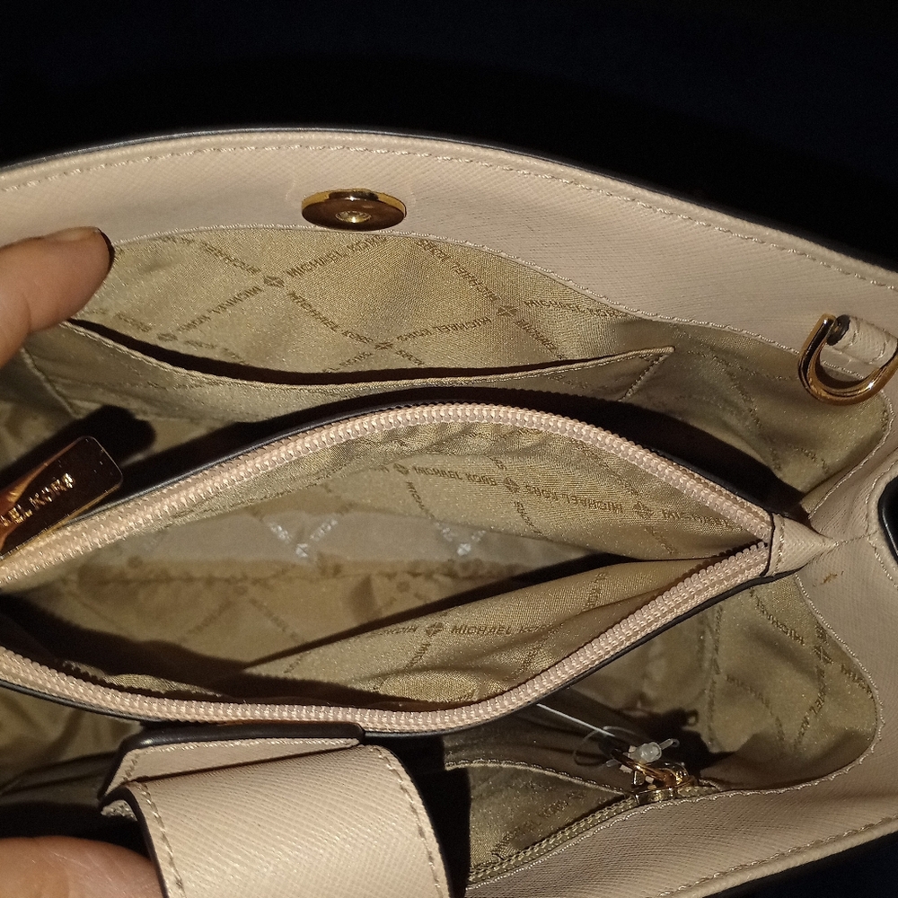 NWT Michael kors Sophia MD NS Leather Tote Color Ballet - Picture 9 of 13